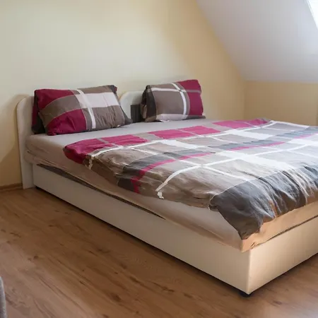 Sunny Garden Apartament