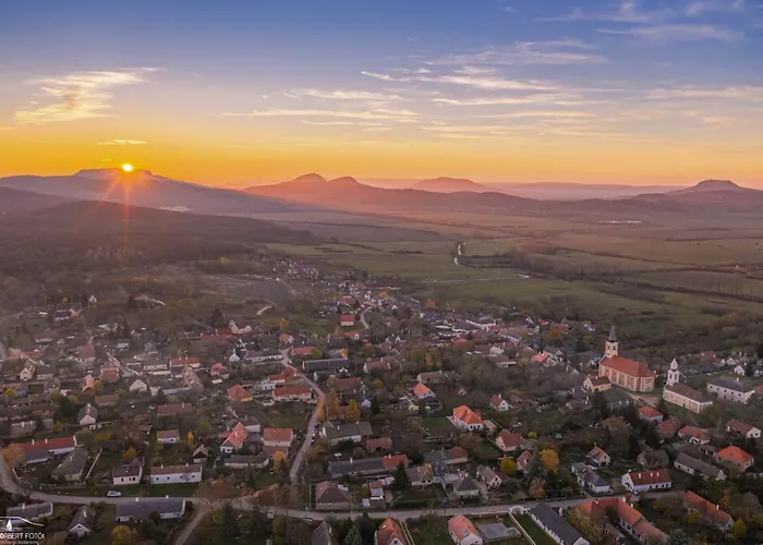 Sunny Garden Appartement Zánka